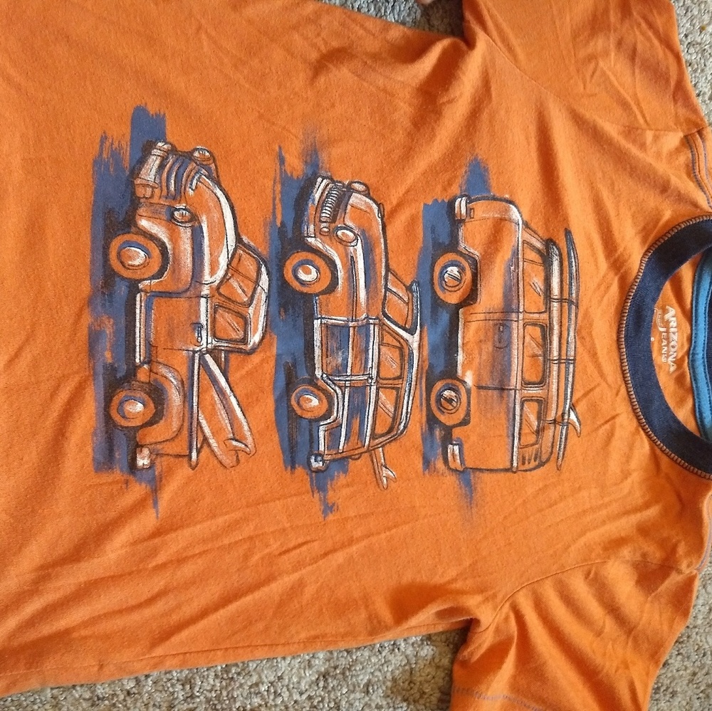 Tee shirt